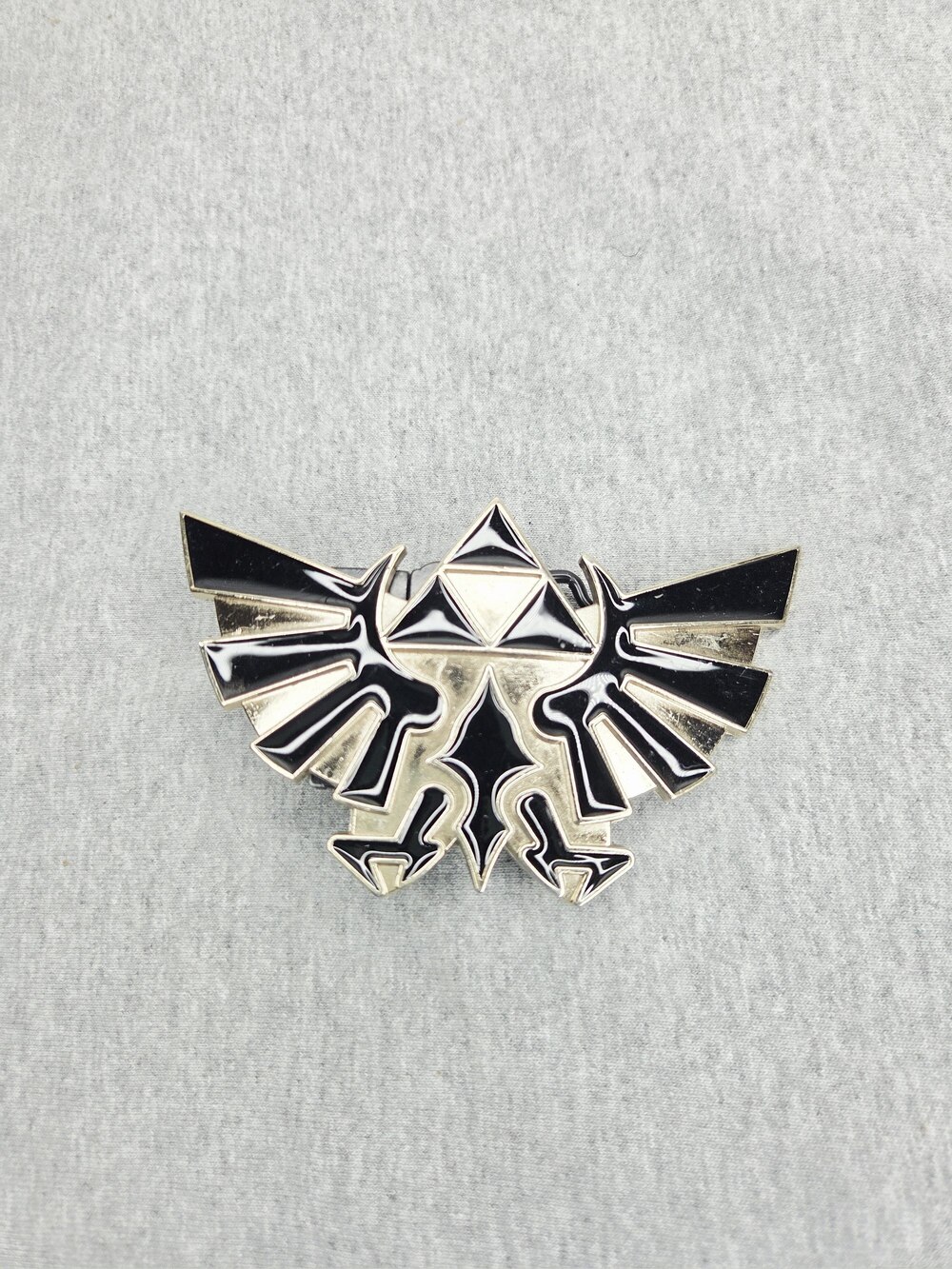 2011 Nintendo Legend of Zelda Hyrule Crest Belt Buckle